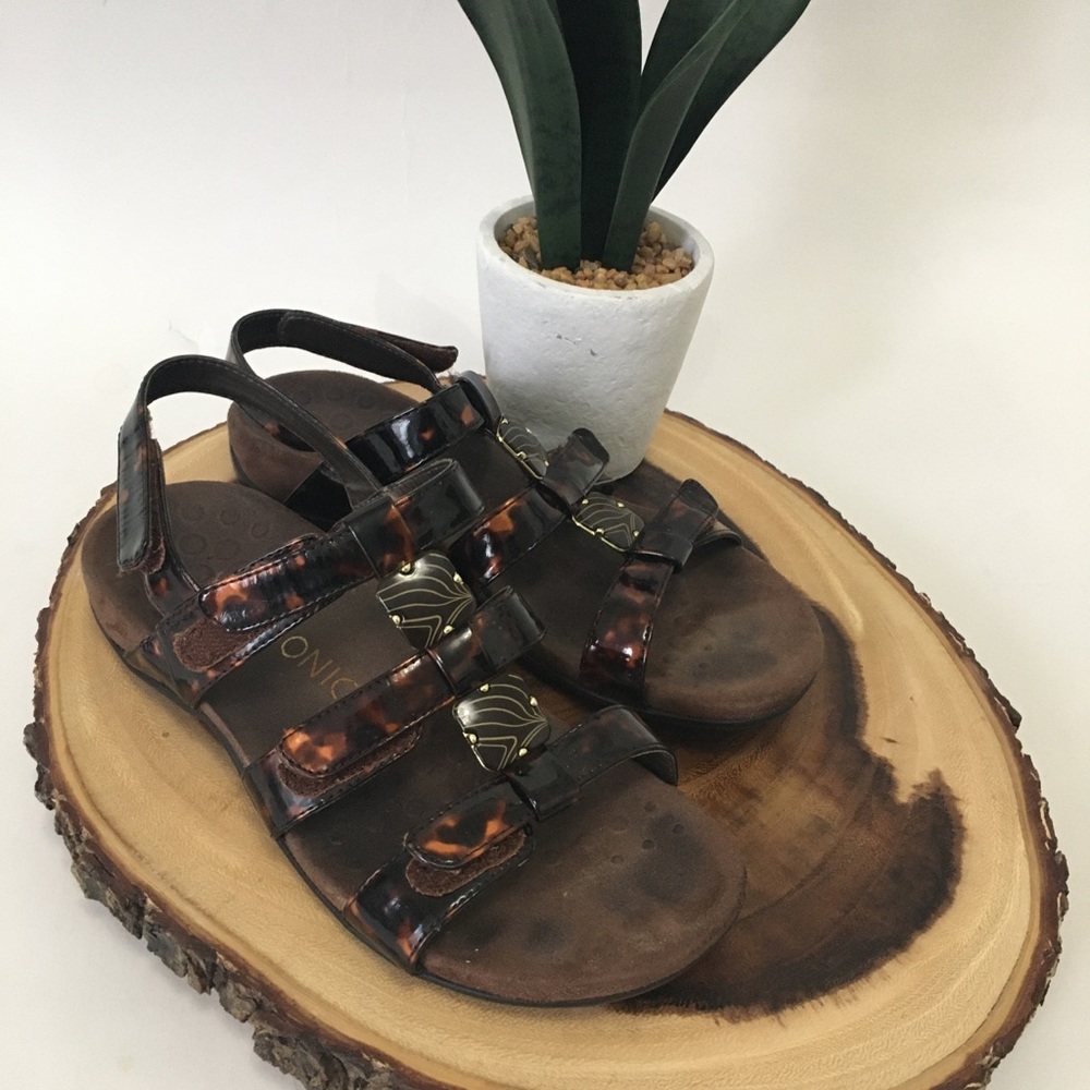 Vionic Amber Adjustable Sandals Size 7 - image 3